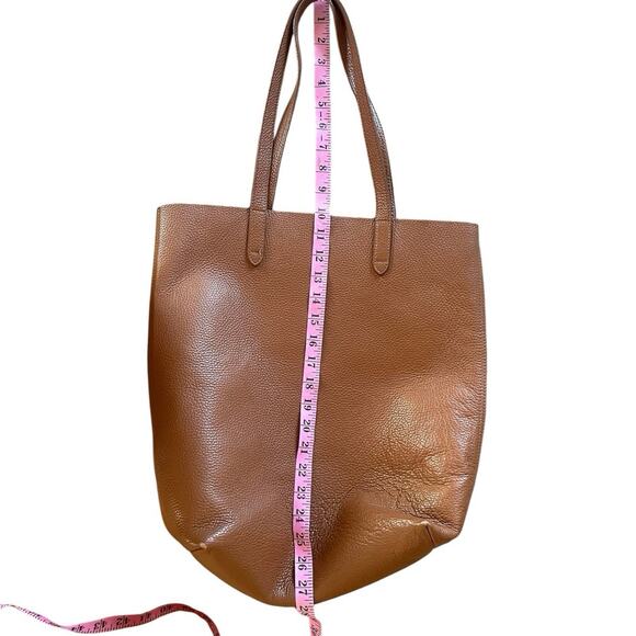 Cuyana Classic Tall Pebbled Leather Tan Tote Quiet Luxury Old Money Minimal - Picture 12 of 12